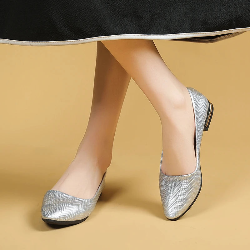 Elegante und stützende orthopädische Turnschuhe