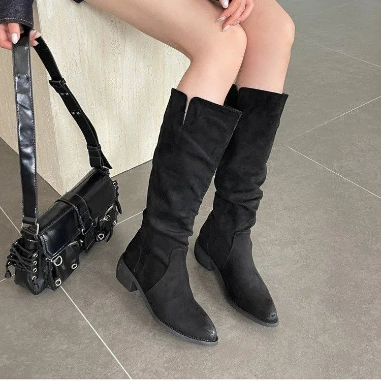 Elegante und stützende orthopädische Stiefel