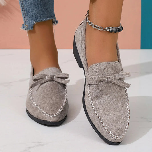 Elegante und stützende orthopädische Slipper