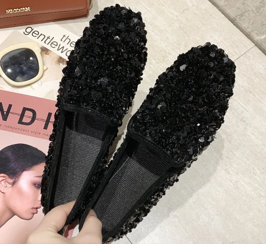 Maßgeschneiderte und bequeme orthopädische Turnschuhe