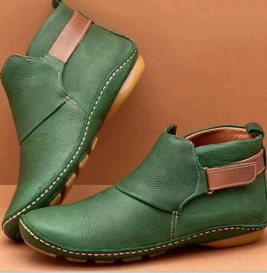 Bequeme und modische orthopädische Stiefel