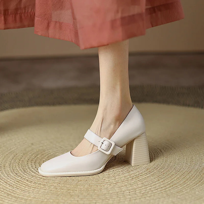 Bequeme und modische orthopädische Absätze