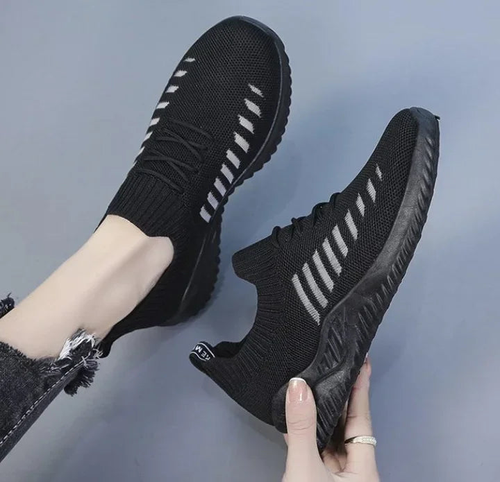 Elegante und stützende orthopädische Turnschuhe