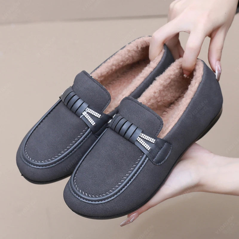 Elegante und stützende orthopädische Slipper