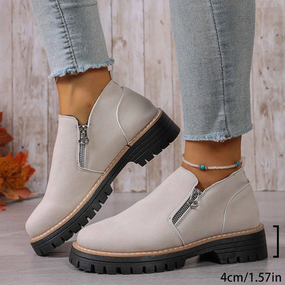 Elegante und stützende orthopädische Stiefel