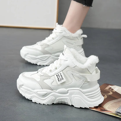 Modische und stützende orthopädische Schuhe