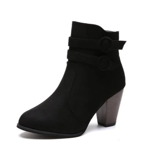 Elegante und stützende orthopädische Stiefel