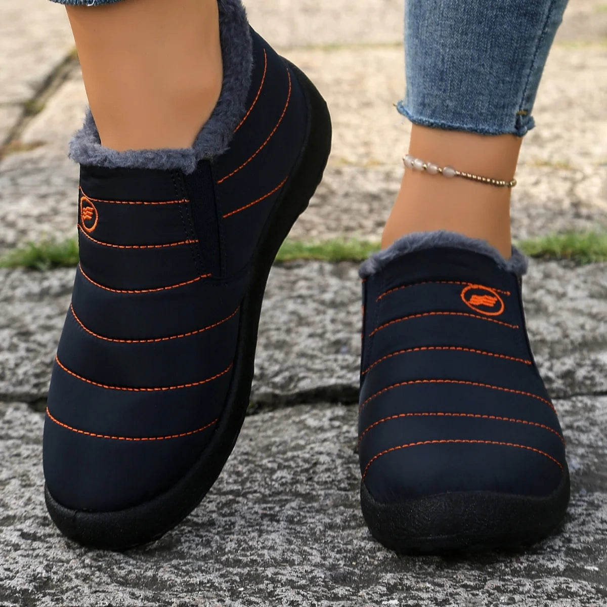 Bequeme und modische orthopädische Stiefel