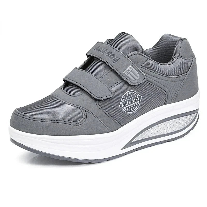 Bequeme und modische orthopädische Turnschuhe