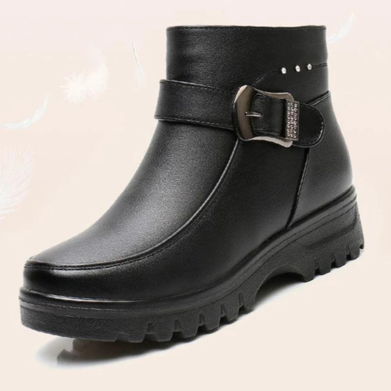 Modische und stützende orthopädische Stiefel