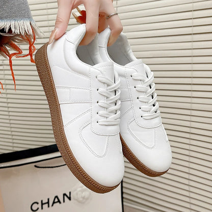 Lässige und stützende orthopädische Turnschuhe