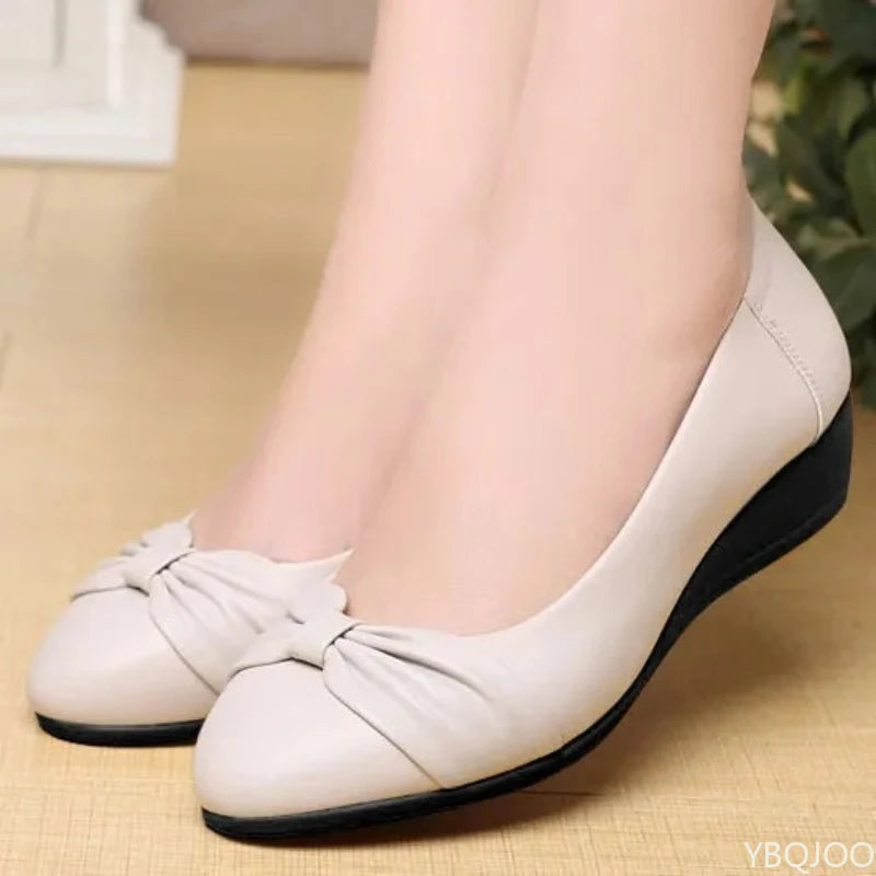 Elegante und stützende orthopädische Ballerinas