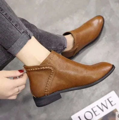 Stützende und stilvolle orthopädische Stiefel