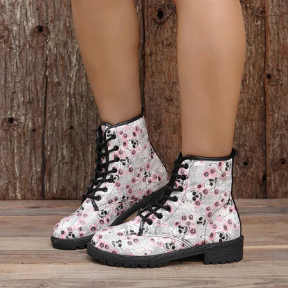 Elegante und stützende orthopädische Stiefel